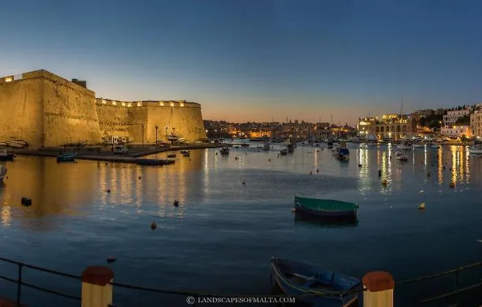 Konukevi Le Margherite 3*